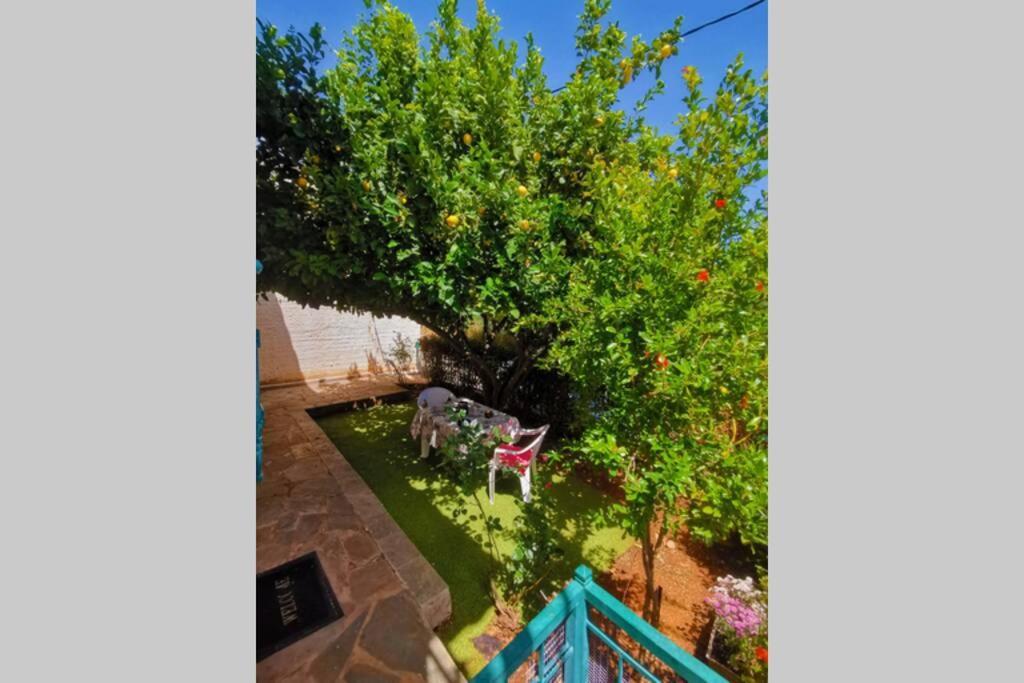 Cosy Guest House With Private Yard Saronida Exterior foto